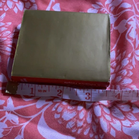 ⭐️How To Win Friends & Influence People 📕 - Picture 4 of 6